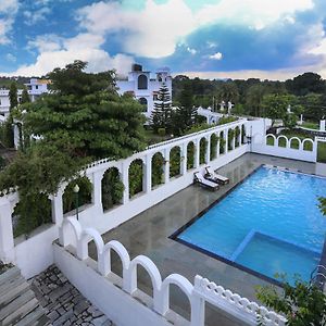 Narayan Niwas Resort